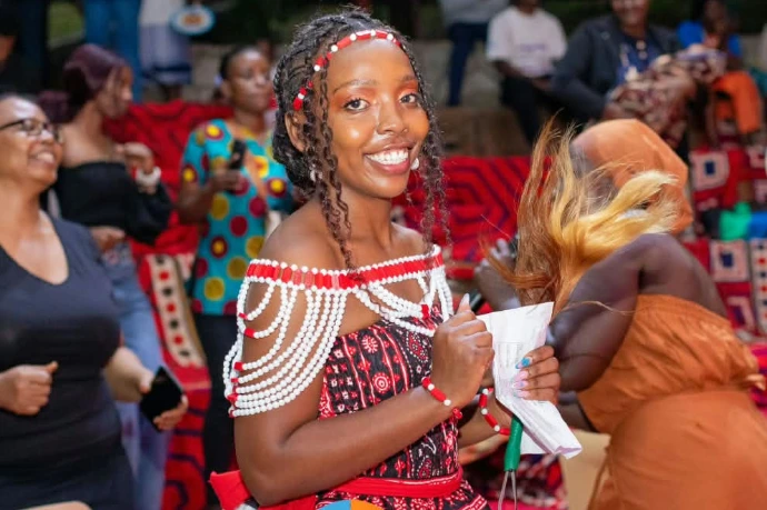 KONGA ZA TAMADUNI Host & Event MC Bringing the stage to life through culture, conversation and connection — celebrating the stories that shape who we are.